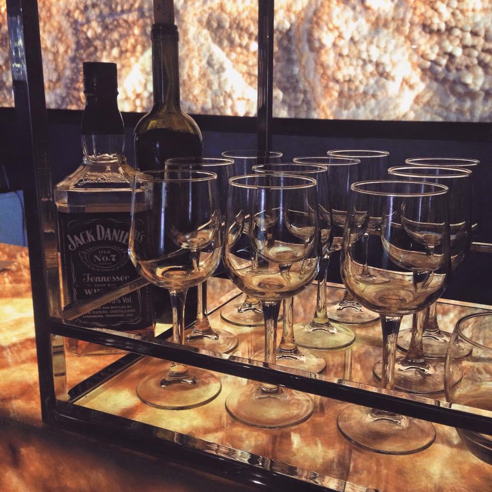 purestonearch's tweet photo. Onyx Bar Design by #PureStone at #Marble2015 #FuarIzmir http://t.co/f1f0qliTYL