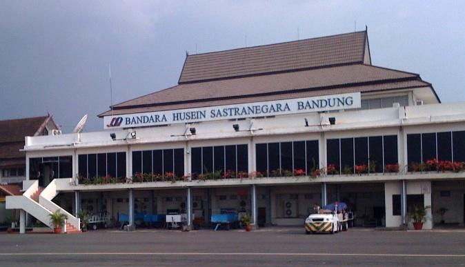 MegatamaTours's tweet photo. 60 Tahun Konferensi Asia Afrika, Penerbangan Komersil Bandara Husein Sastranegara Bandung Tutup 2 Hari http://t.co/yL732SvPqU