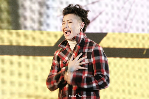 doodlesblockb's tweet photo. i am super late but happy birthday @ondal44 #SmilingKwonDay http://t.co/ZqdRWAezT0