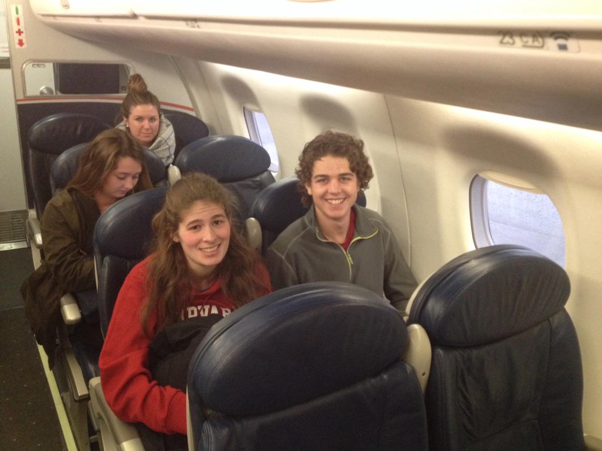 #HCRC is #bloomingtonbound! Heading to Indiana for #NIRCAnats <a href="/bdickensheets/">Ben Dickensheets</a> <a href="/dakofel/">Kate</a>