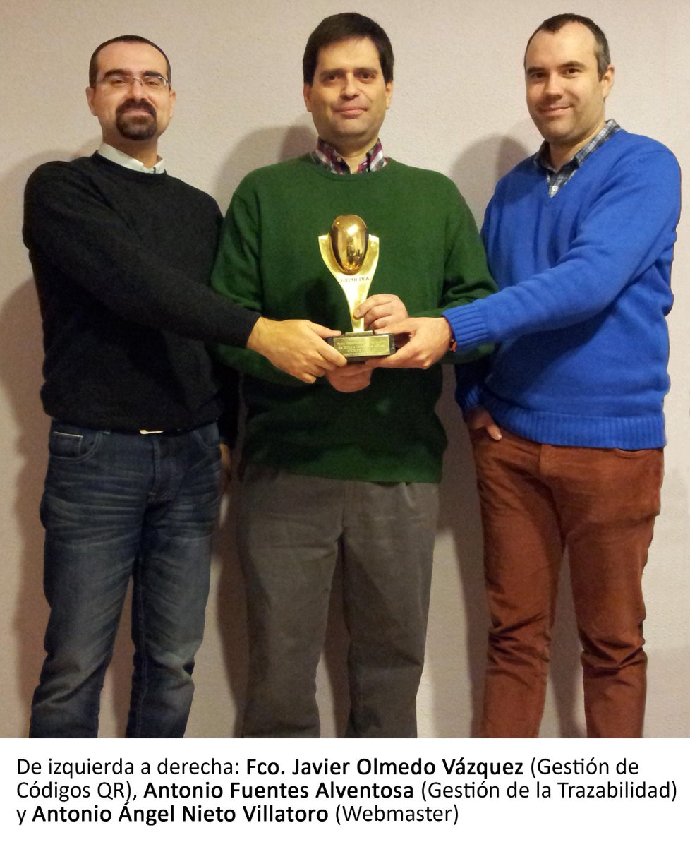 Protraza's tweet photo. Al acercarse el 2º aniv.del 1er. Premio de Innov.Téc.Expoliva 2013, os presentamos a los desarrolladores de Protraza: http://t.co/q9H1G4waqF