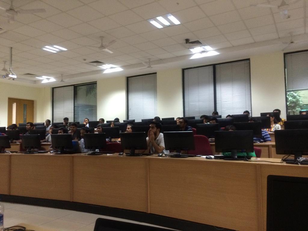 Pratik_Munot's tweet image. Infosys DUG #LightingDevWeek #GoLightningFast Hands on @kavindrapatel @thisisnotapril @tranmanyo @adamse