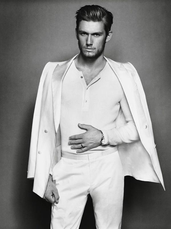 Happy 25th birthday Alex Pettyfer! Film dia yang paling kamu suka banget yang mana nih intelektual muda? 