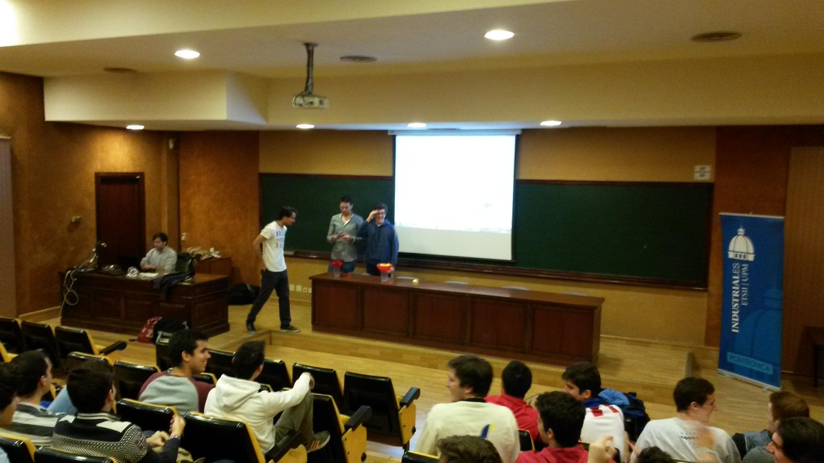 cdindustriales's tweet photo. Resultados del sorteo del Torneo de Copa de fútbol sala recién finalizado.
¡Gracias a todos por venir! #CopaETSII http://t.co/jxu8XnhDTM