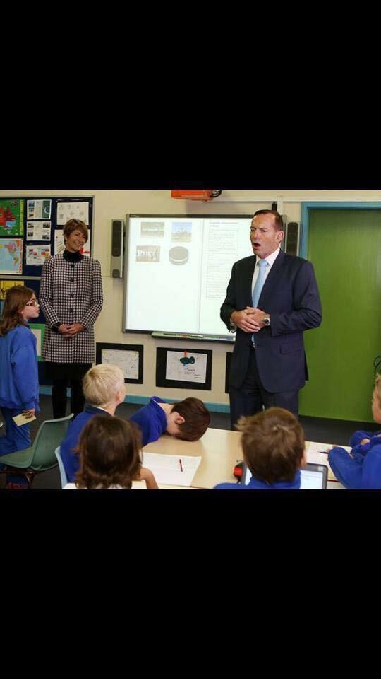 BraybrookA's tweet photo. Does this happen to all PMs #BritishPM and #AustPM #notjustthekids http://t.co/t919zuv2lr