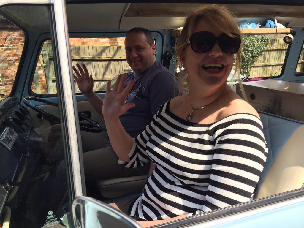 beetlebushire's tweet photo. Christian and Nikki taking Blue Belle back to sunny Norfolk. Let's hope the spring whether stays ;-). http://t.co/4OIpsBA5Xx