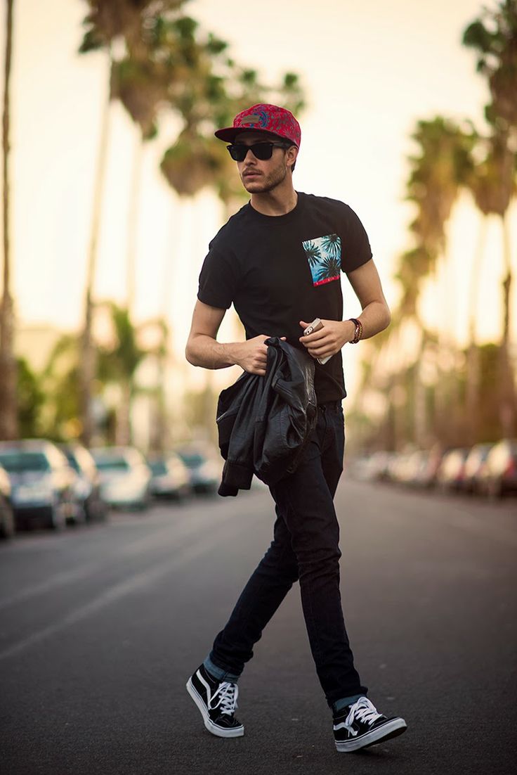 Moda__Adicta's tweet photo. Con rollo deportivo es como mejor se viaja #FashionFridays46 #RetoViaje @Rusticae http://t.co/FKKsj1fgez