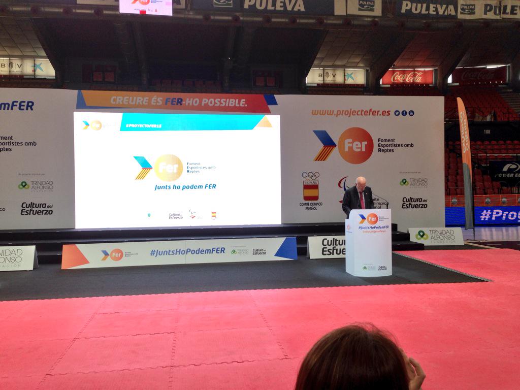 joseamari88's tweet photo. Muy contento de formar parte de este gran proyecto! #JuntsHoPodemFER #orgulloFer @ProyectoFER @joseamari88 http://t.co/7g2e7Q483b