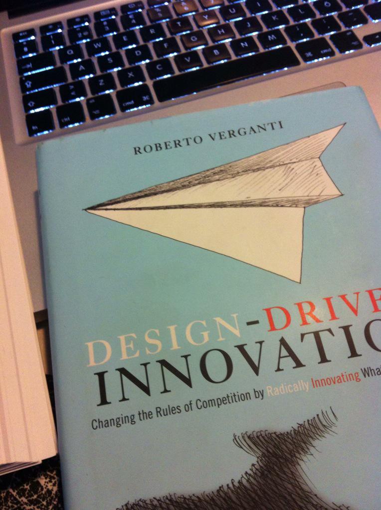 MiiSui's tweet image. Picked from the bookshelf: How #designdriveninnovation applies into #servicedesign?
