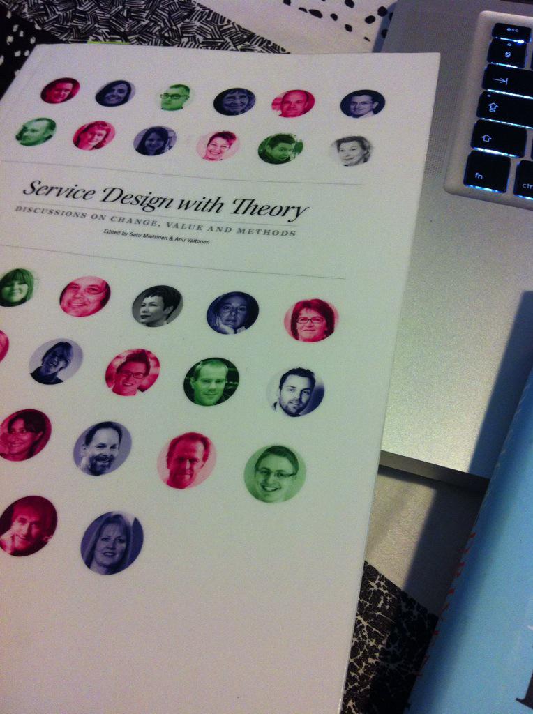 MiiSui's tweet image. Picked from the bookshelf: How #designdriveninnovation applies into #servicedesign?