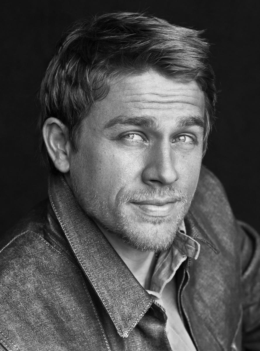 Happy birthday Charlie Hunnam, he\s 35 today. Here he is looking like James Dean. 
