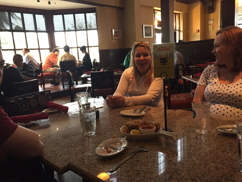 letsdolunchapp's tweet photo. Alpharetta #lunchclub @Firefly! Hooray for great friends and good food! http://t.co/dxGGAfaHQh