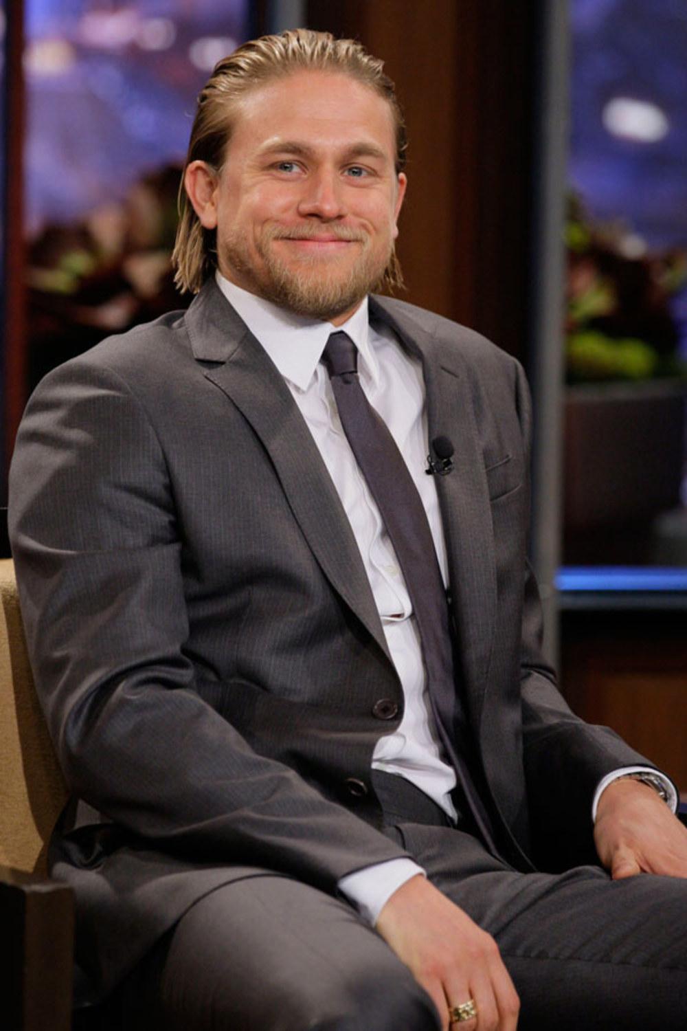 Happy to Charlie Hunnam & Mandy Moore!!! You can find more  here  