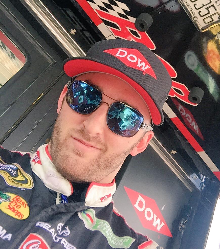 austindillon3's tweet photo. Anyone want my @DowRacing @NewEraCap? RT for a chance to win http://t.co/3YuG7hrsB4