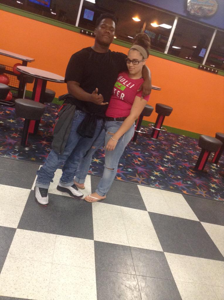 DelQuannT's tweet photo. National sibling day 💯💉💉 @aishaamckaay http://t.co/JoaVPBMnw2