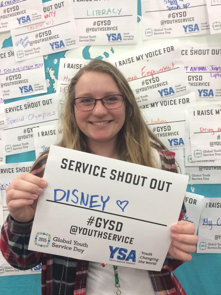 YouthService's tweet photo. A #ServiceShoutout to @Disney! She said she'll cry if you retweet this!! http://t.co/5dpCVaSZno