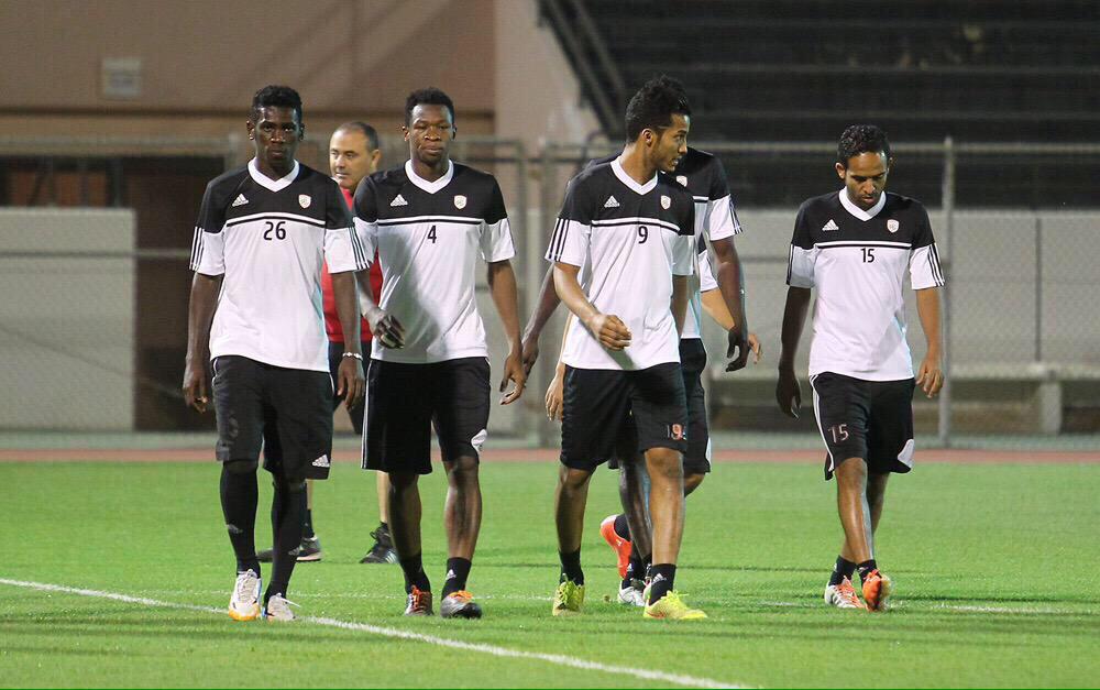 mr_Azozx's tweet photo. س/ ماعندنا طقم للتمارين ؟!   #الشباب http://t.co/nvKWel52NQ