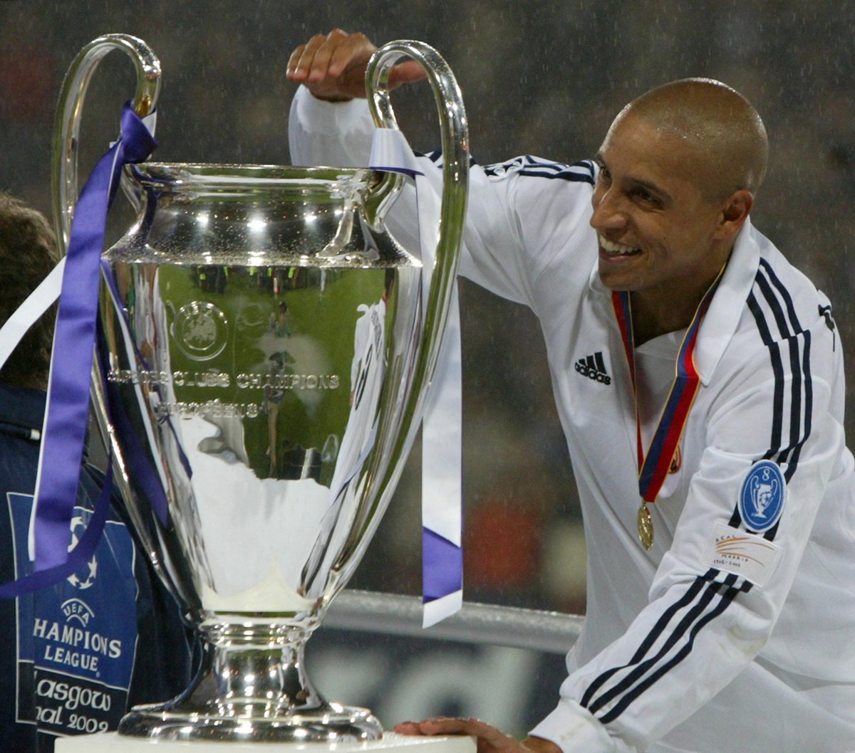 roberto carlos champions league