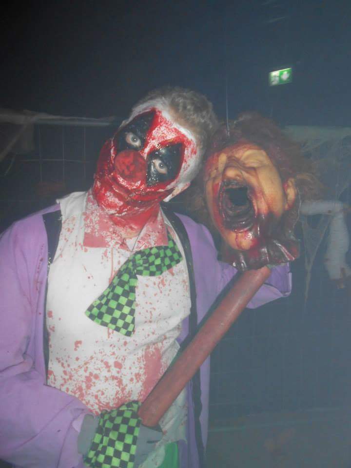 HorrorFreaQs's tweet photo. Horror FreaQs @ The Horror House http://t.co/g5HtlNM8GC