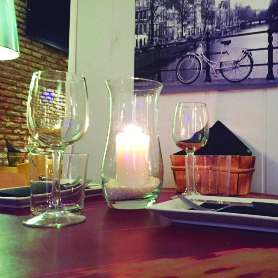 Quieres una noche especial?.
Acompañanos....