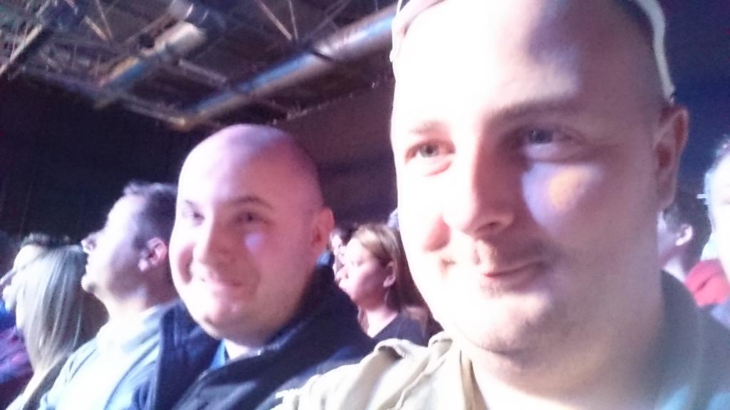 Crypto_Zio's tweet photo. #GSLSuperTheatre6 Just chilling at gadget show live http://t.co/LIJyHpgI7B