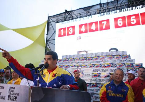 YVKE_Mundial's tweet photo. “EE.UU pretendía usar el garrote con Venezuela en la Cumbre de las Américas” (+Audio)http://t.co/3ZYdh1GoD0  http://t.co/T4cmoHdn6M