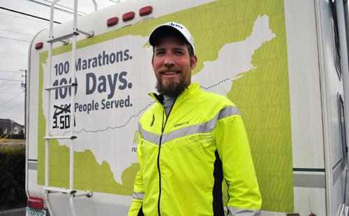 runnersworld's tweet photo. One man ran across the country in 100 days...that's about 29 miles per day. http://t.co/TF9QSNXn0V http://t.co/VDoxdhqbMf