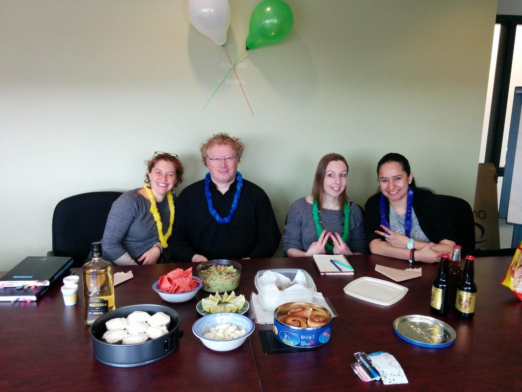 TaharimaHabib's tweet image. Typical Friday lab meeting! #TGIF #LABlyfe