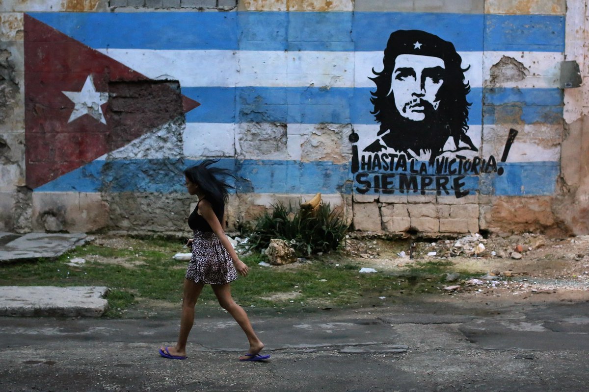 Pat_Gillespie's tweet image. Cuba could come off US terror list today. The big cheerleader: Corporate America. @CNNMoney money.cnn.com/2015/04/10/inv…