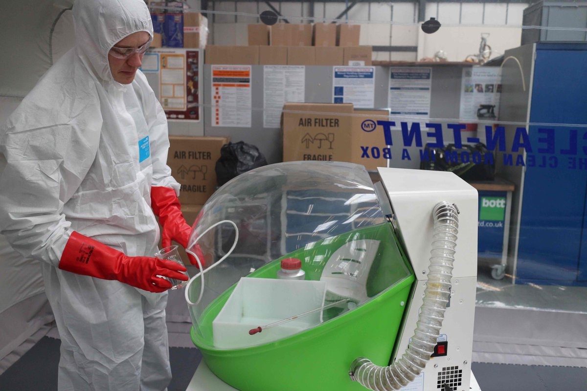 Bloodhound_LSR's tweet photo. The #BLOODHOUND Rocket Team are testing materials to check they're compatible with (HTP) rocket oxidiser. #CleanTent http://t.co/n88Y6Ub2ZH