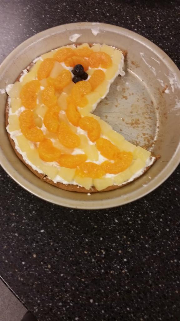CoachGhezzi's tweet photo. Fruit Pizza Contest Time!! Vote for your favorite! Vote #1, #2, #3 or #4. We need your help! #BBFACS http://t.co/xhFUzY6elC