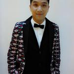 @DA2_Albi kak albi aku hanya memandang foto mu di kamar ku tapi aku yakin suatu saat pasti kita ketemu aminnnnn
