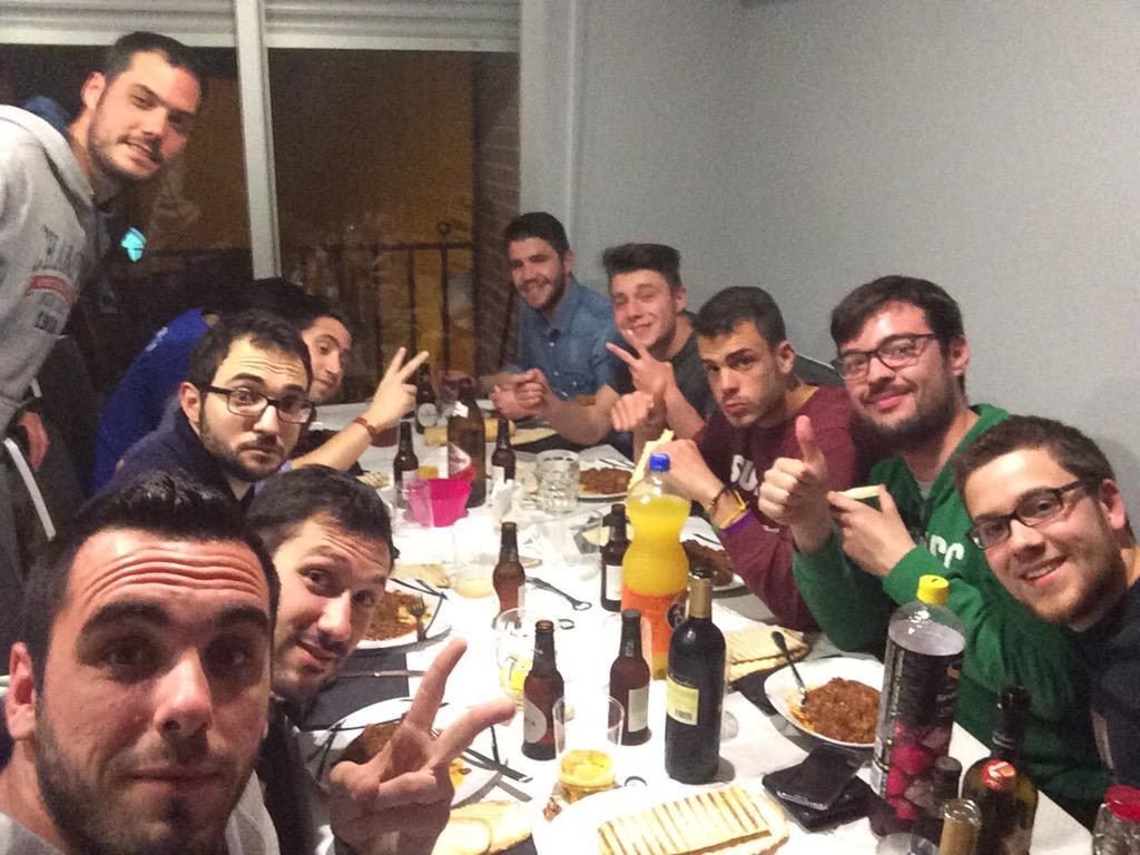 htpaco9's tweet photo. Buena caldereta ayer para cenar! http://t.co/zJRxJDKvsM