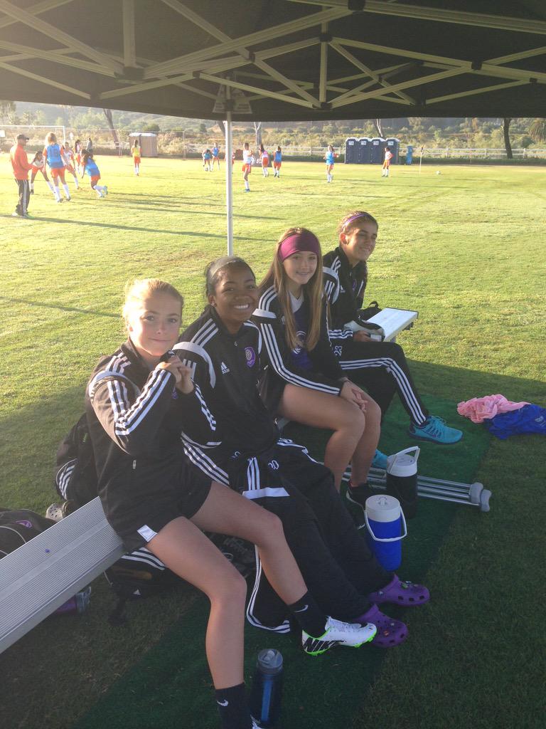 OC_SS_Seminole's tweet image. U-14 #ECNL team getting ready to take on Strikers FC at the San Diego Showcase. Good luck girls!