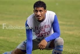 AzulesdelSur's tweet photo. #FuerzaBURBANO Orando para tu pronta recuperación q todos somos una sola Familia @emelec @turconasib @BocaDelPozoBDP http://t.co/dEnyVRGj0G