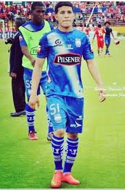 AzulesdelSur's tweet photo. #FuerzaBURBANO Orando para tu pronta recuperación q todos somos una sola Familia @emelec @turconasib @BocaDelPozoBDP http://t.co/dEnyVRGj0G