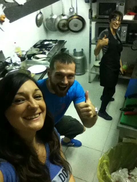 BarArenaSports's tweet photo. Tapas night!!!! Every Friday from 4pm-9.30pm #Spain #Tapas #FreshFood http://t.co/sVlzrM3bPc