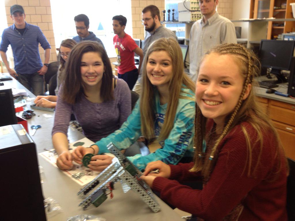 Crcskenyon's tweet photo. Robot building at Alfred U.  Assemble!  Johnny 5 Assemble!  #mycrcs http://t.co/fCVcrRgdx1