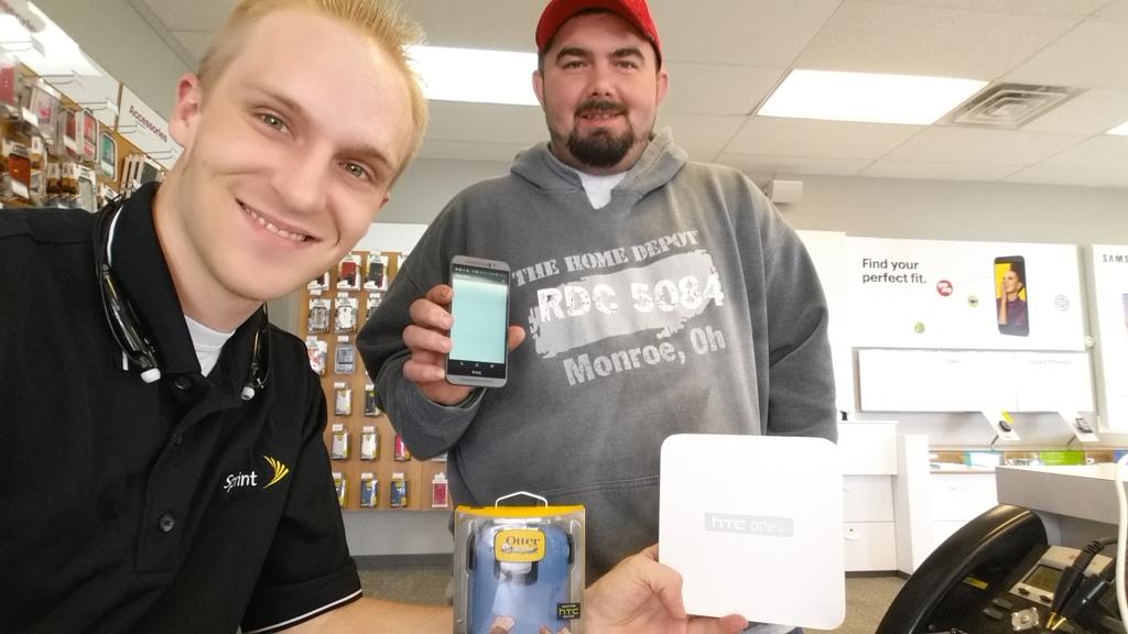 cincyreed23's tweet photo. M9 out the door. #middletown #pcsms
@kgbond007 @cincymdupps http://t.co/W8Rw9dvZCD