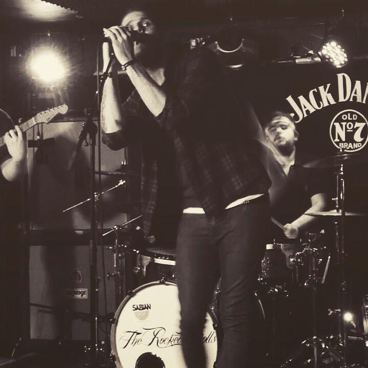 FreemanGarf's tweet image. Last gig......