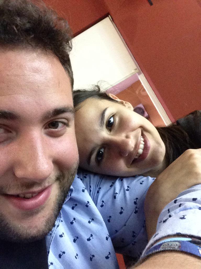 FrancescPirisOl's tweet photo. #piscolabis con la monguer 😋 @Albeta_cullera  en @LaBohemiaGin http://t.co/YfCkuWPbA4