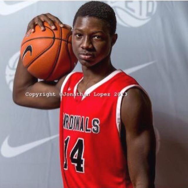 KassoumYakwe's tweet photo. About that time lets go Cardinals   #EYBL #1Section 💪🏽💪🏾💪🏼🏀🏀✔️💯 http://t.co/uDRo7Tv3Zq