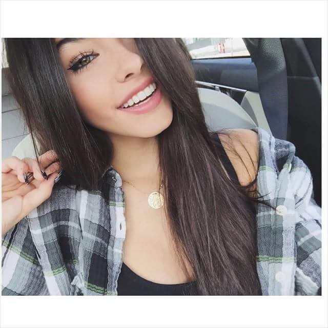 jolieprkr's tweet photo. mama said that everyone would know my name: 'hottest girl alive.' http://t.co/WeiiOAA3Vu