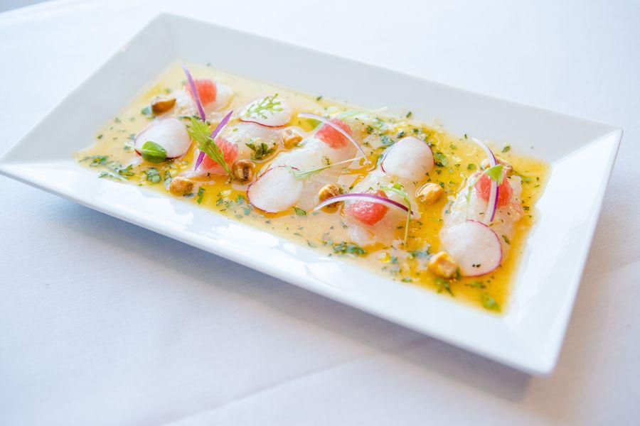 chef_caro's tweet photo. Tonight at Crudo+Bar: Flounder Tiradito. #nola #cevicheria #tiradito #crudobar #louisianaseafood  #baru #nolabars http://t.co/UKCpjreesV