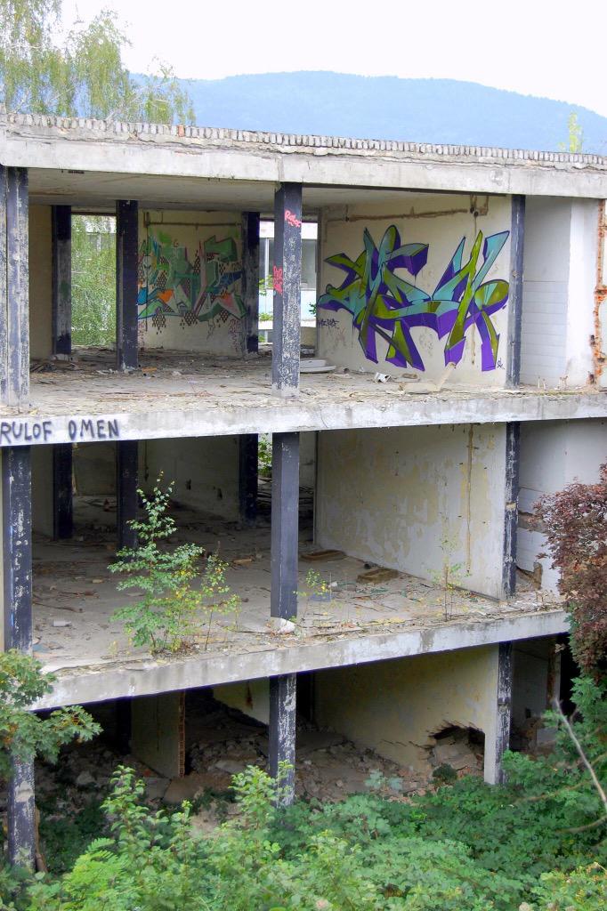 JoyceTurner21's tweet photo. Nemo one: #gariffiti #globalart #graff #graffart #graffartist #graffcrew #graffiti #graffitiart #Graffwall #artwork http://t.co/Ld8kvbF0LK