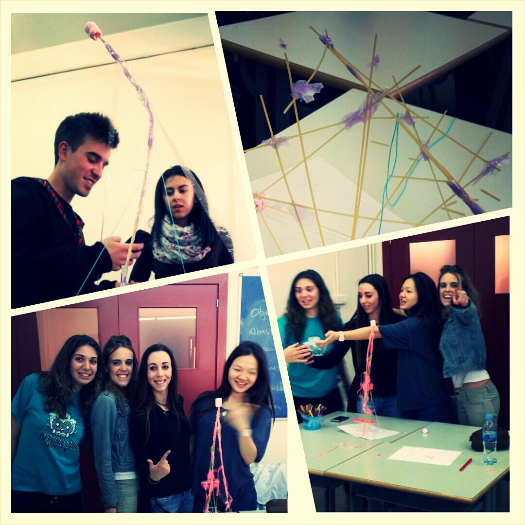 paugomez95's tweet photo. Mush Mallow #Uvic_Design 2n MKT amb @Carlas94 @oriolcrisol @ferran_arcarons @mireiacp1 i @CusidoJordi al devant http://t.co/hwY2hILOy4