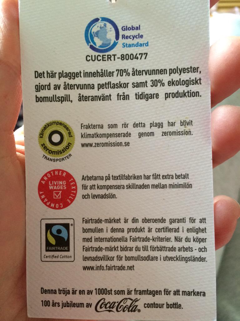 RonnaugVinje's tweet image. Våre nye tekstiler er laget bærekraftig materiale. Og ikke var det dyrere heller.. #csr #sustainabletextile #cokecce
