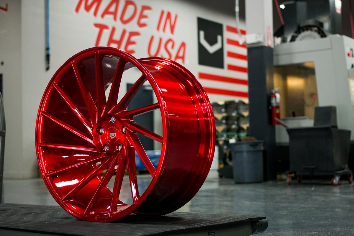 vossenwheels's tweet photo. Who loves red? Vossen Forged http://t.co/Z8rmBOgIV8