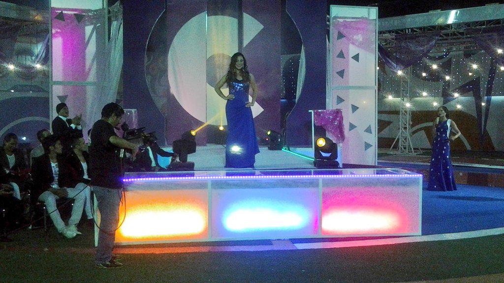 TeamCombateFc's tweet photo. ¿Quien debió ganar el #MissEcuadorCombate? 
RT; @layjulissa 
FAV; @YeslyCombate http://t.co/uyxAHE54mo