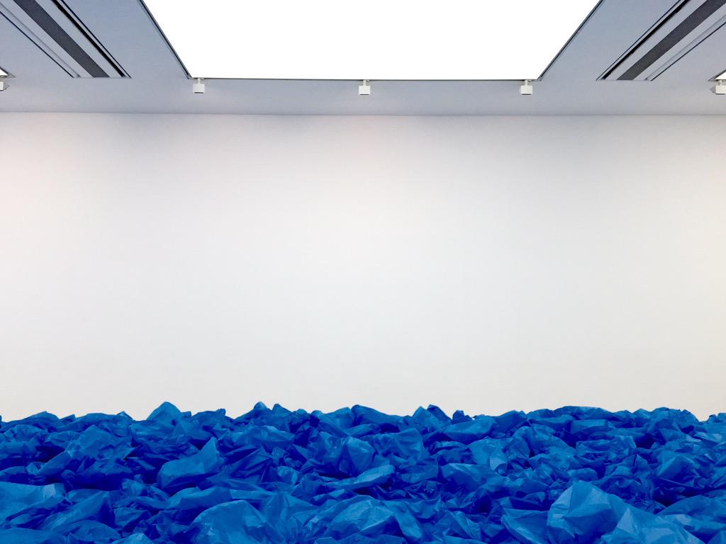 jfbocle's tweet photo. “@BainersUK: Something very captivating about @jfbocle "everything Must Go" @saatchi_gallery #london http://t.co/GuSpH4V89T”
